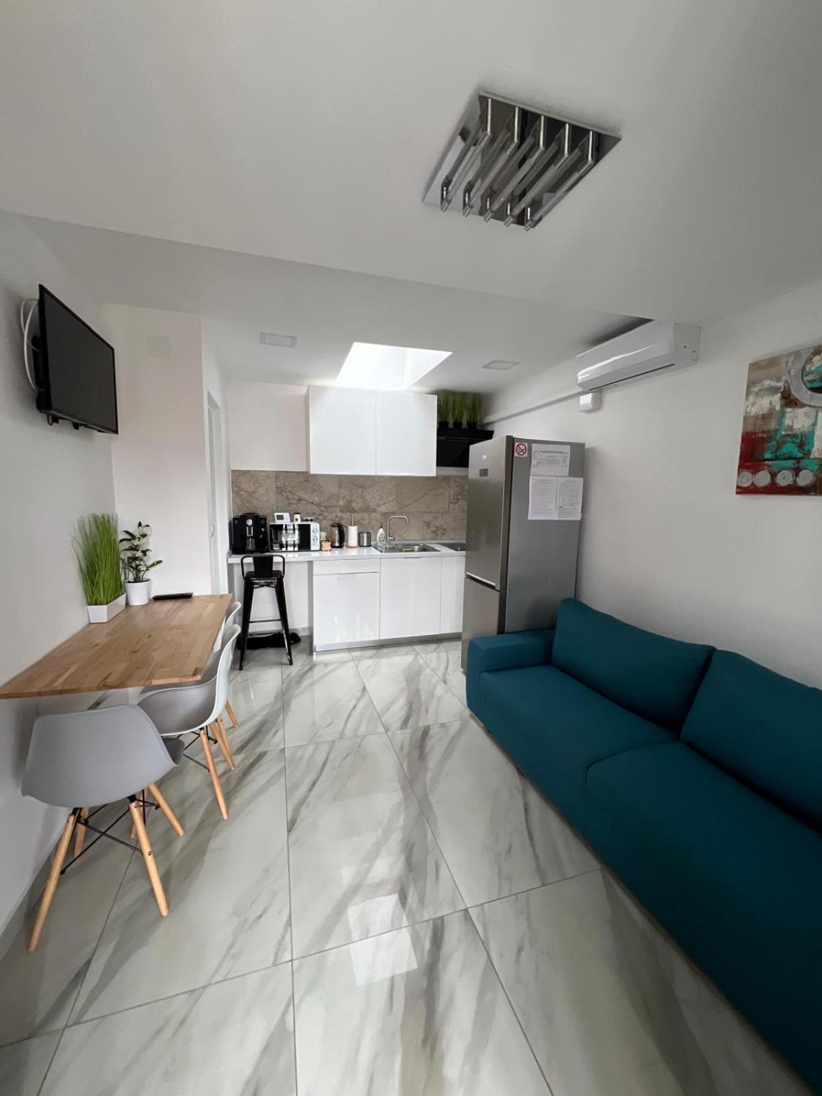 Luxus Cluj Airport Apartments Exterior foto